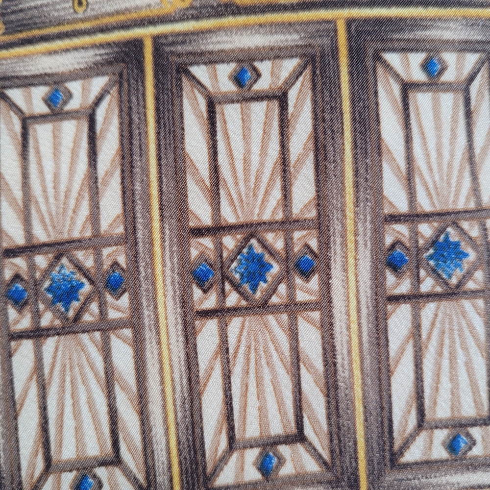 Metropolitan Museum of Art brown and blue silk necktie - Picture 4 of 6